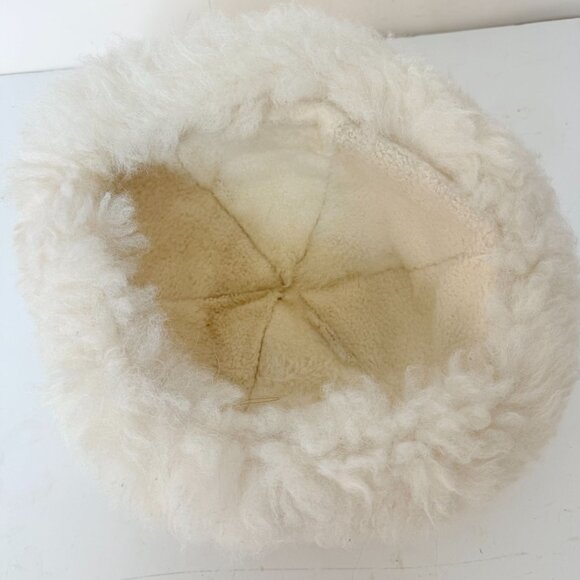 VTG White Faux Fur Hat Fluffy Winter Russian Style Retro 70s 80s Winter Fashion - Picture 7 of 14